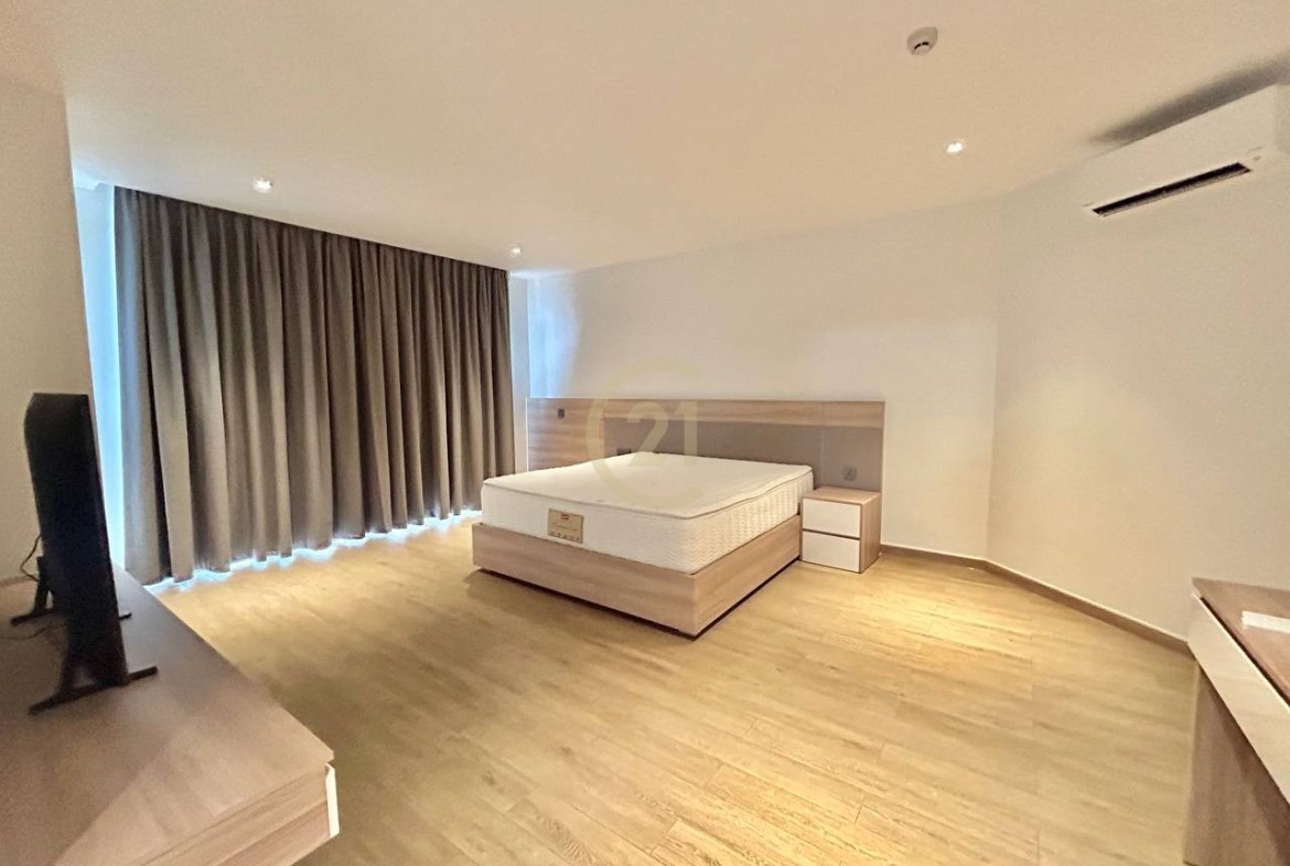 Nice 3 Bedroom Brand New For Rent At BKK1
