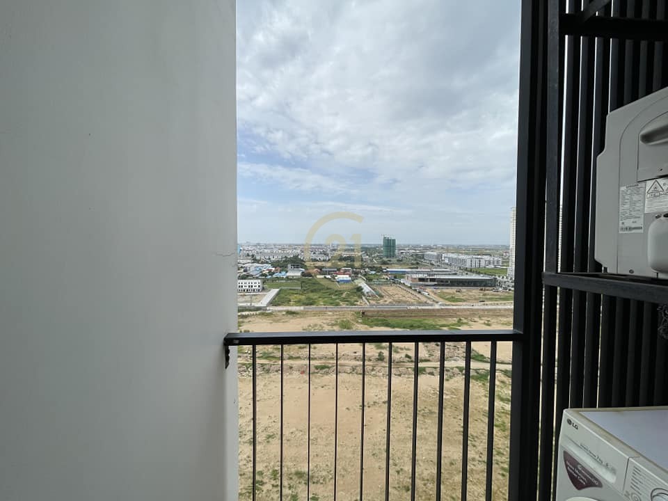 SPECIOUS THREE BEDROOM FOR RENT