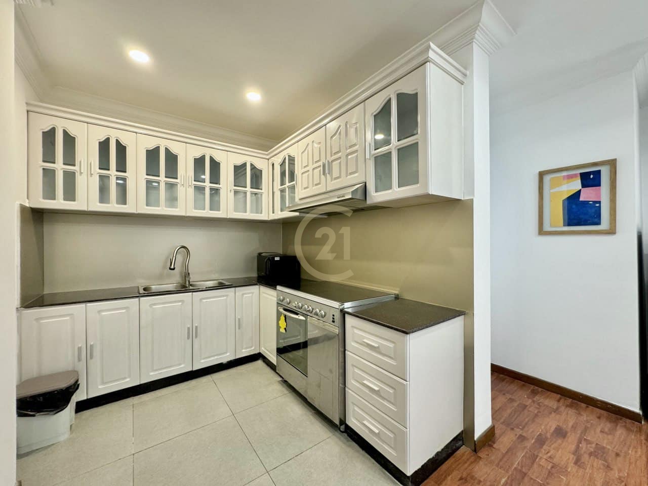 Modern 2 Bedroom For Rent At BKK1