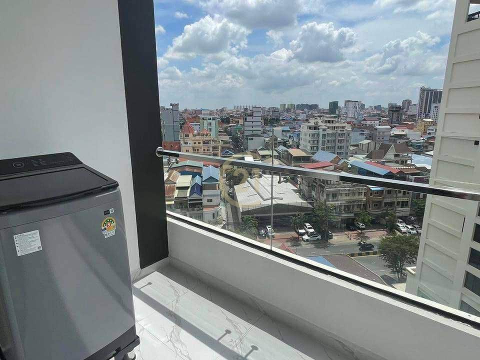 Nice Studio Room For Rent At Olympic