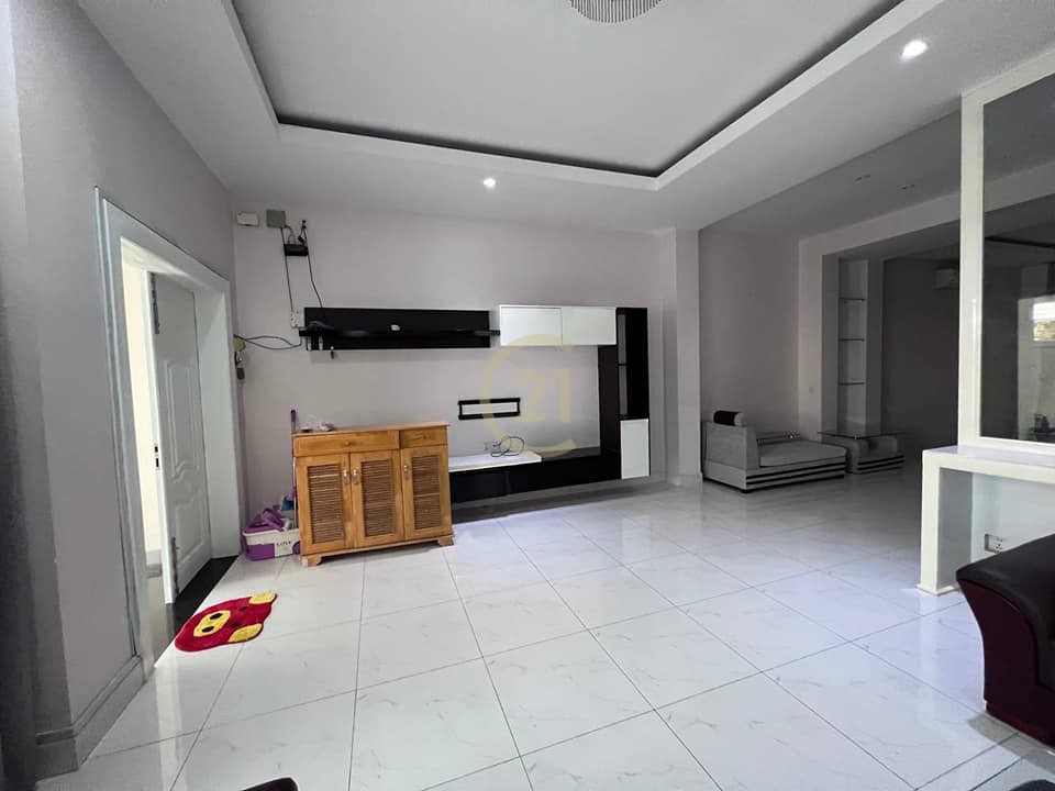457131610_1050104193380103_847783450766889781_n Villa for rent with fully furniture