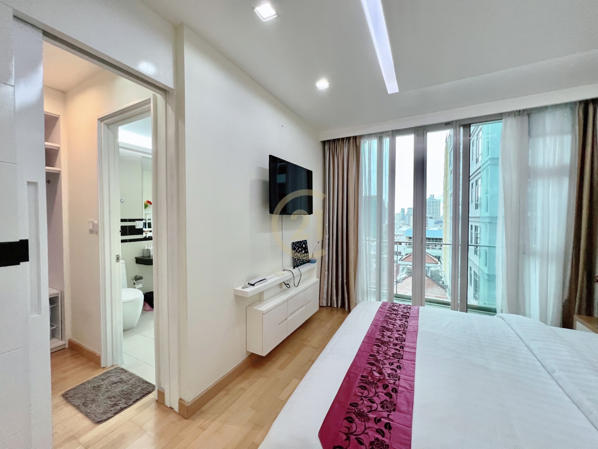 IMG_1676 (2) Luxury 03 Bedroom for rent at BKK1