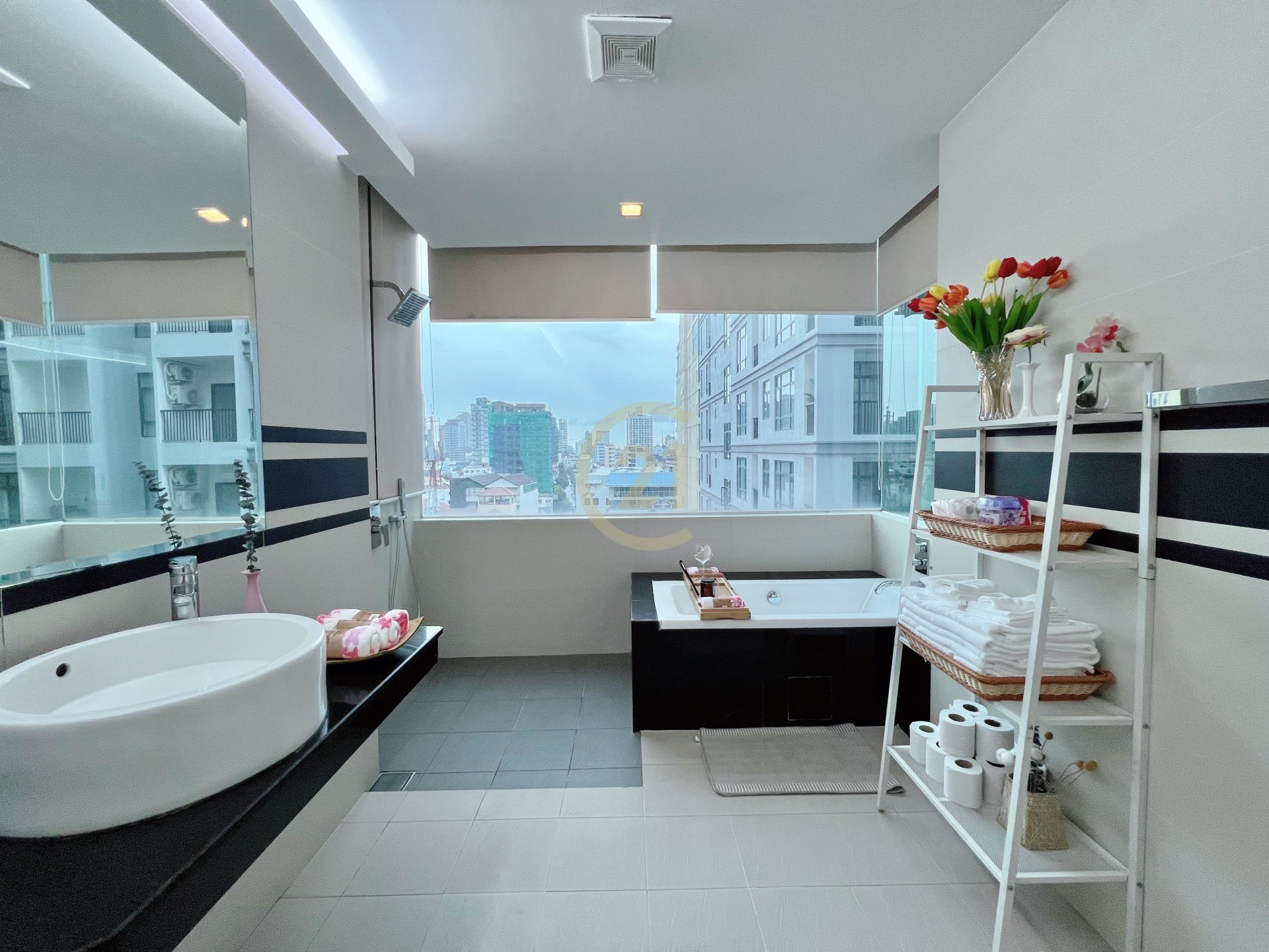 IMG_1680 (2) Luxury 03 Bedroom for rent at BKK1
