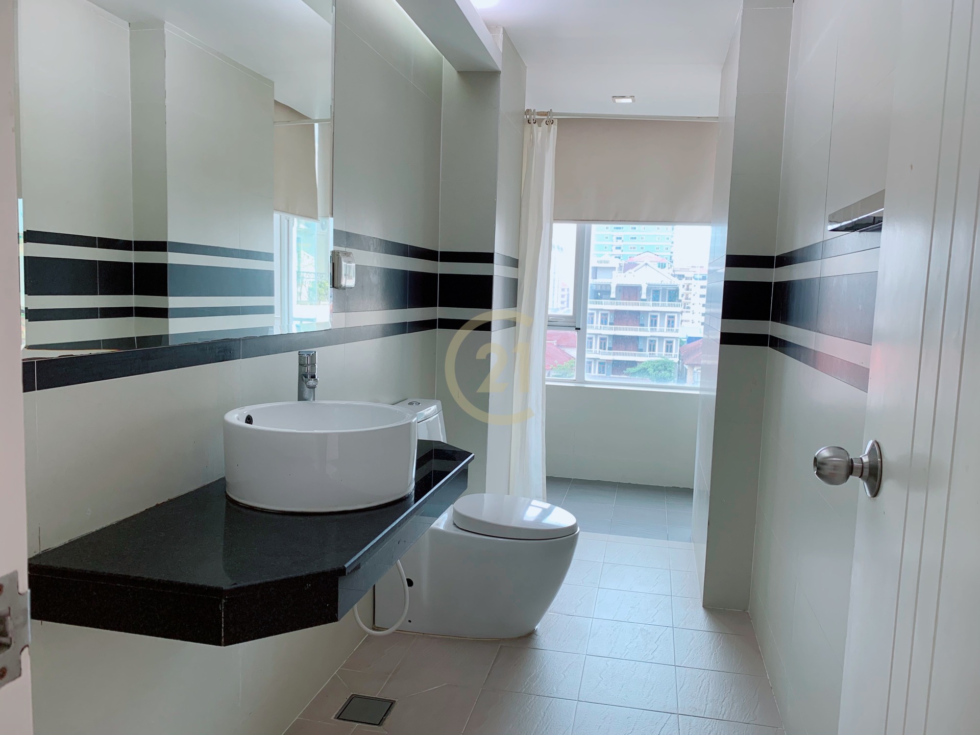 IMG_2208 Luxury 03 Bedroom for rent at BKK1