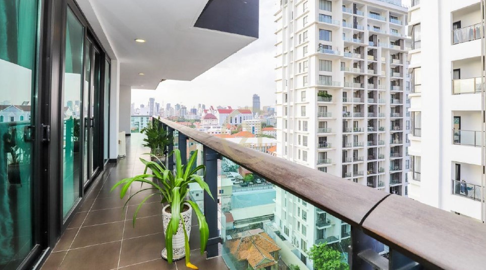 Lovely 03 Bedroom For Rent At Tonle Bassac