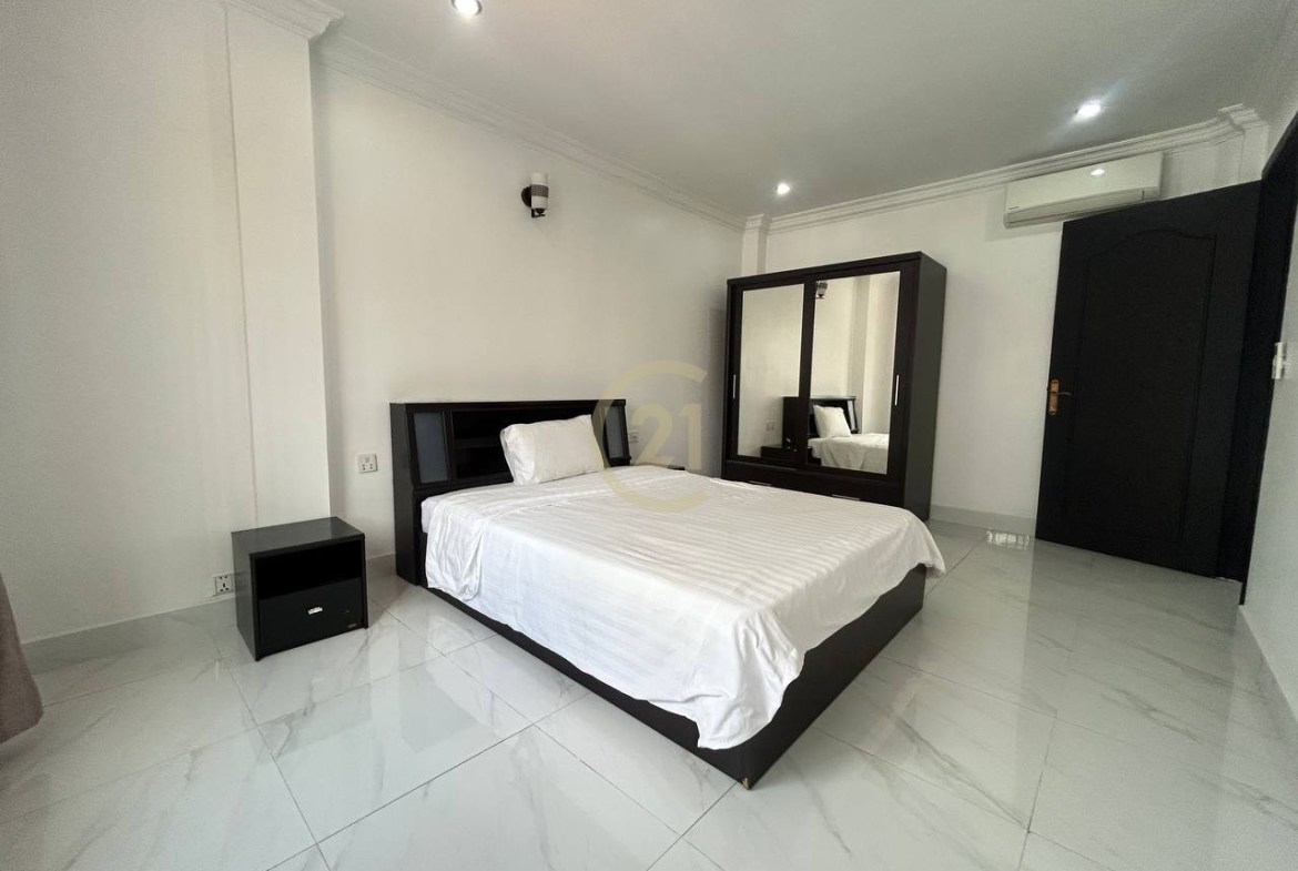 Nice 4 Bedroom For Rent At BKK1
