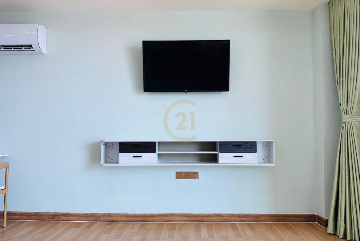 Nice Condo Studio Room For Rent At Olympic