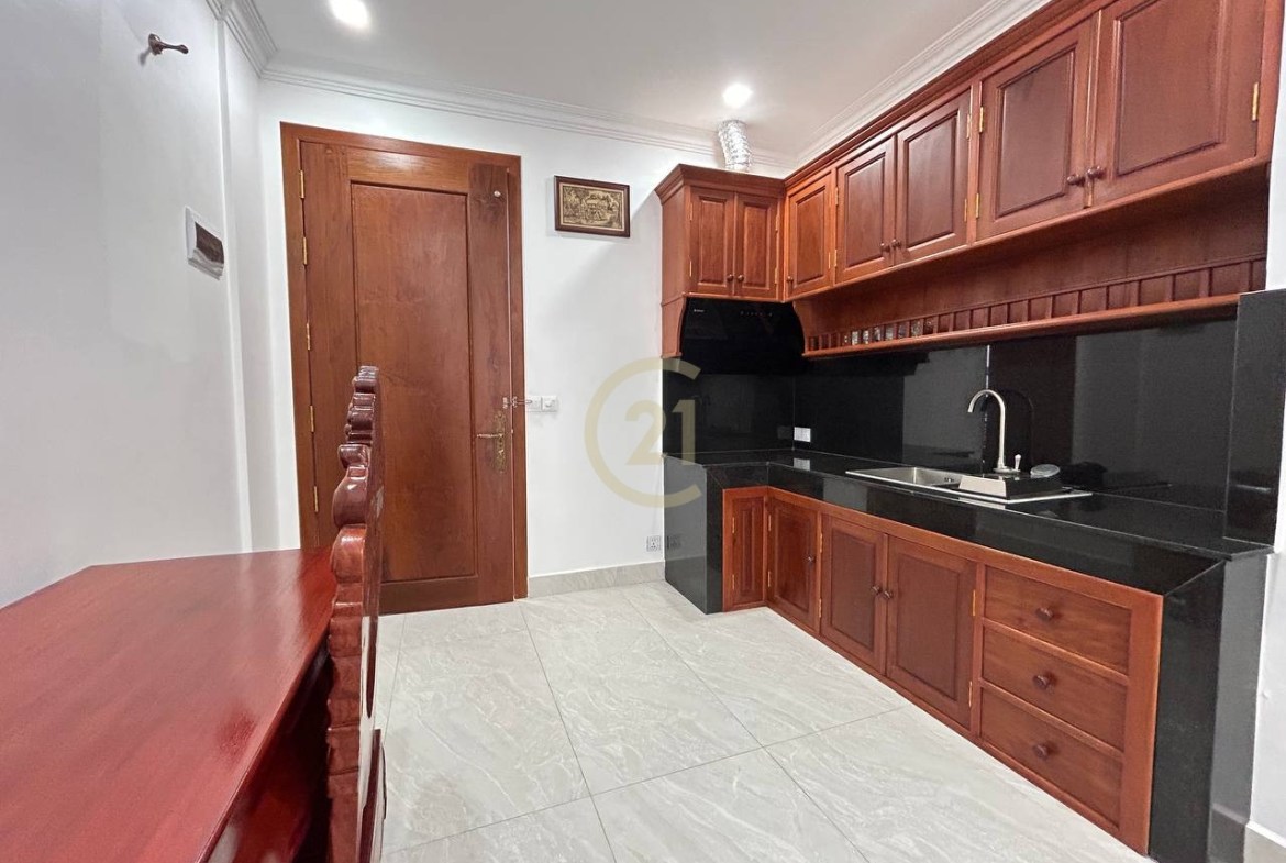 Brand New Studio Room For Rent At BKK1
