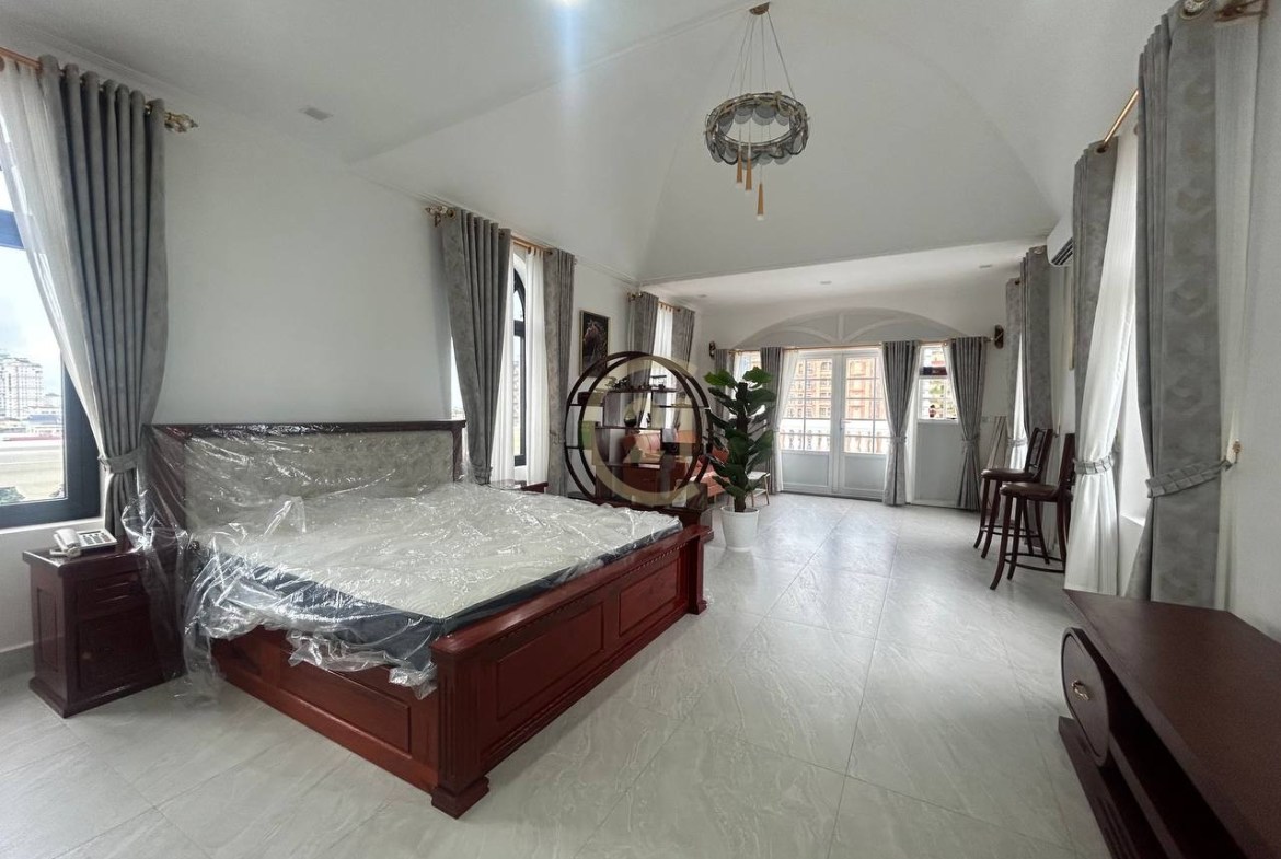 Brand New Studio Room For Rent At BKK1