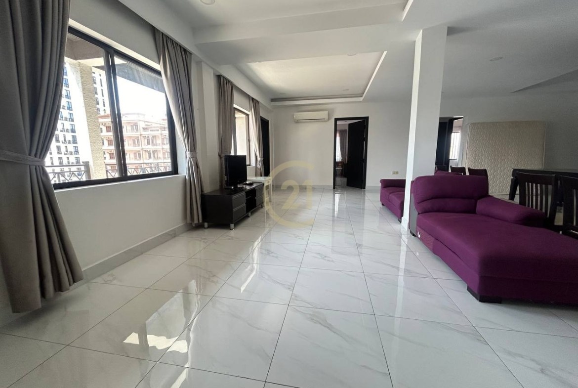 Nice 4 Bedroom For Rent At BKK1