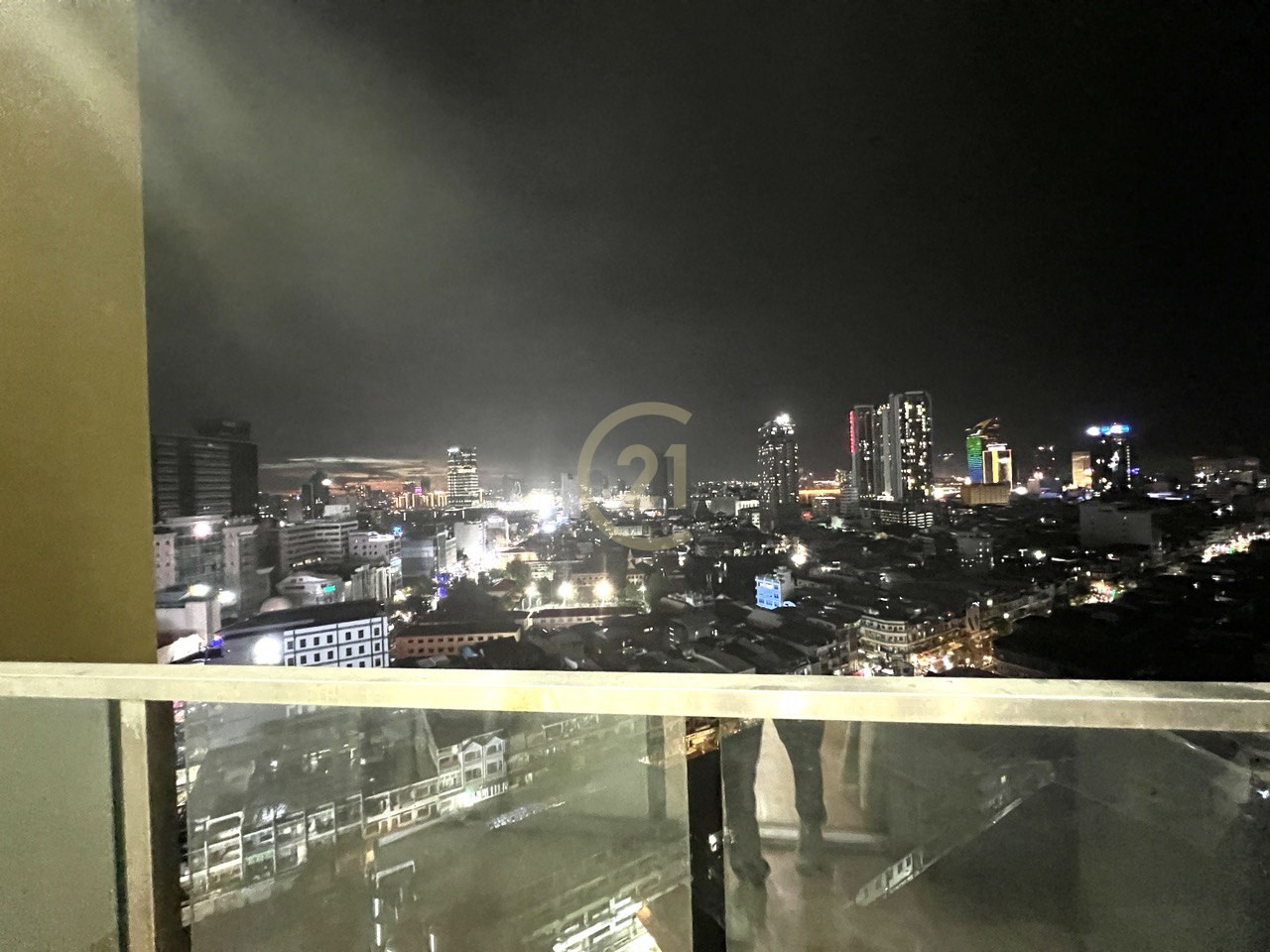 Studio Room Condo For rent at Olympia