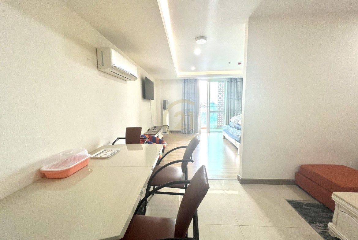 Nice Condo Studio Room For Rent At Olympic