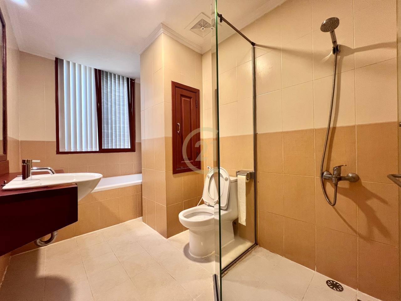 Specious 3 Bedroom For Rent at BKK1
