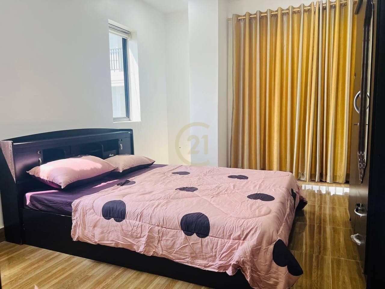 Nice Condo Two Bedroom For Rent At Tonle Bassac