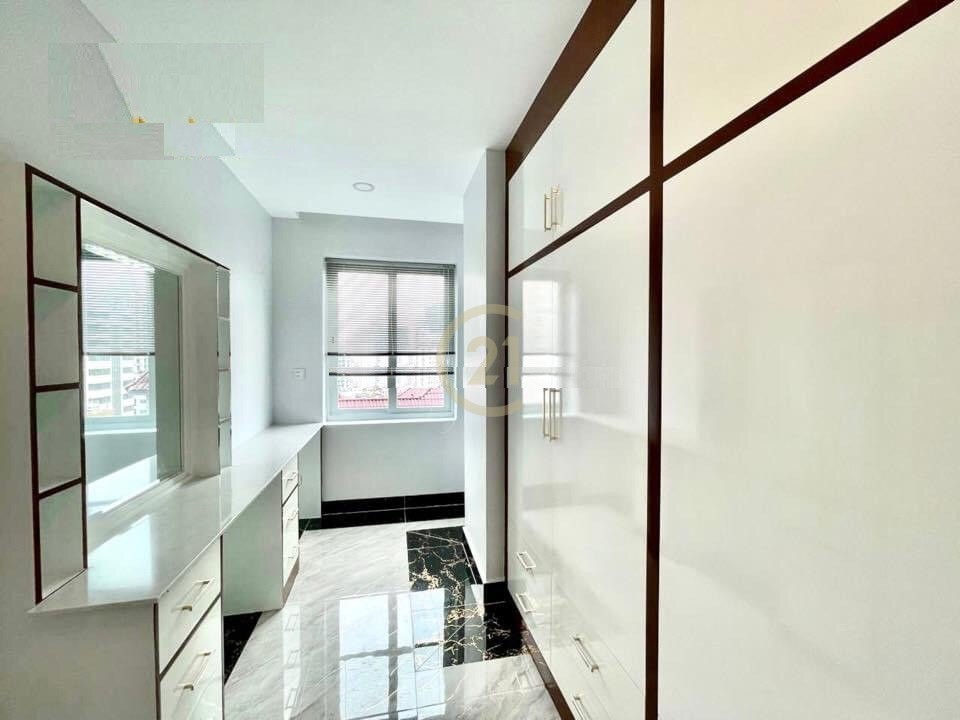 Apartment 3 Bedroom for rent at BKK2