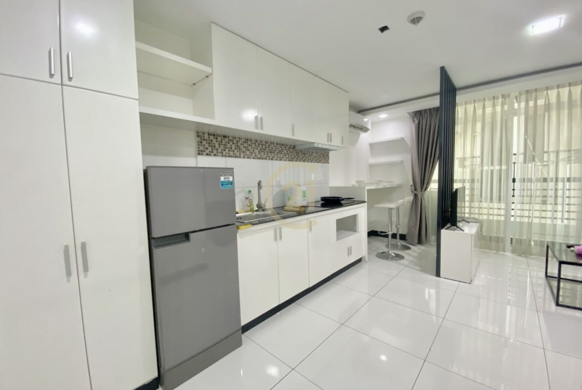 BKK3 | Furnished 1BR Serviced Apartment For Rent