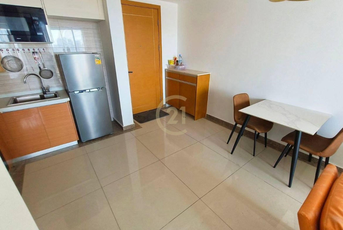 Condo 1 Bedroom for sale at R&F