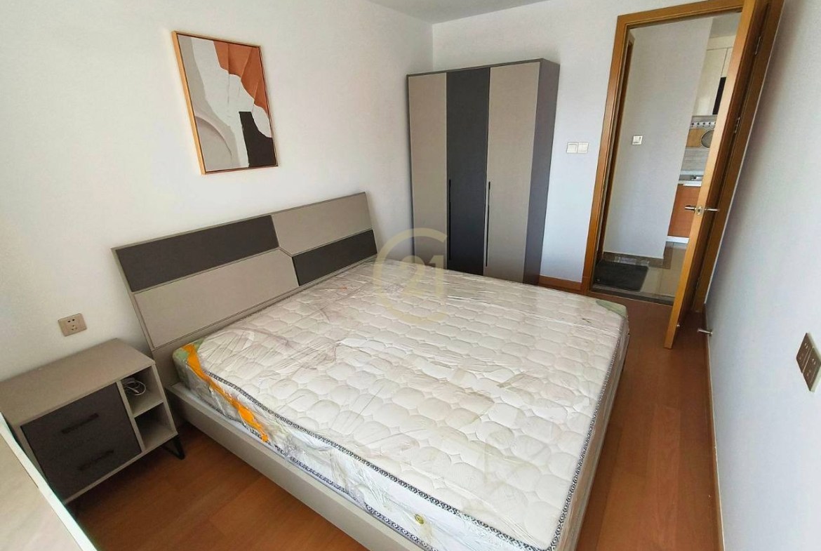 Condo 1 Bedroom for sale at R&F