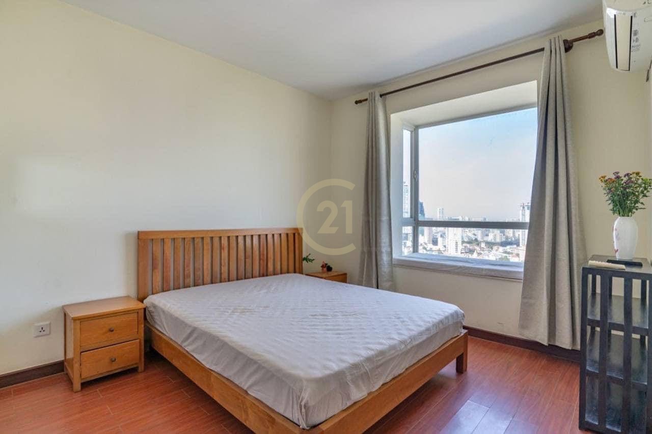 Condo 3 Bedroom for rent at Rose Garden