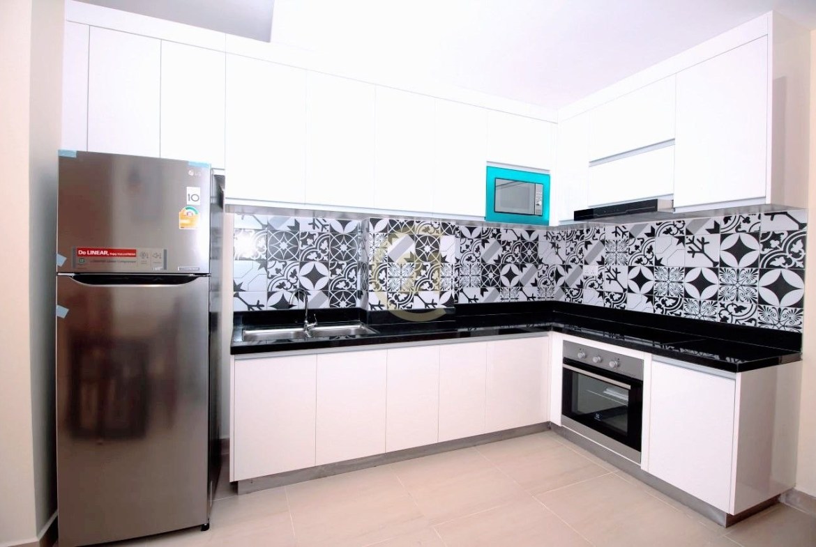 Western 2 Bedroom for rent at BKK1
