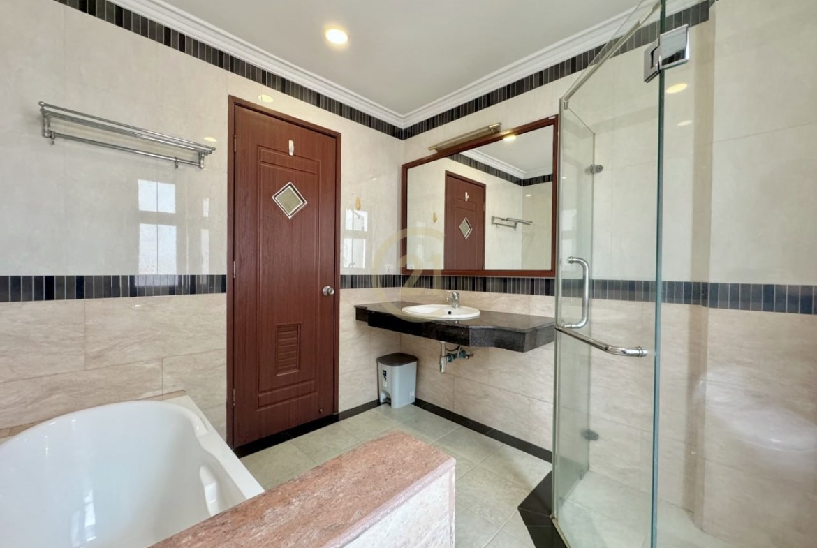 Apartment 1 Bedroom for rent at BKK1