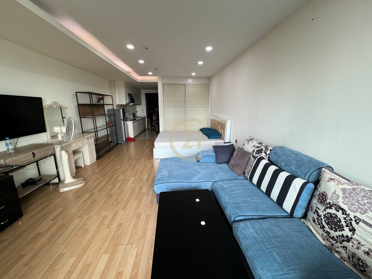 Condo for rent at Olympia City