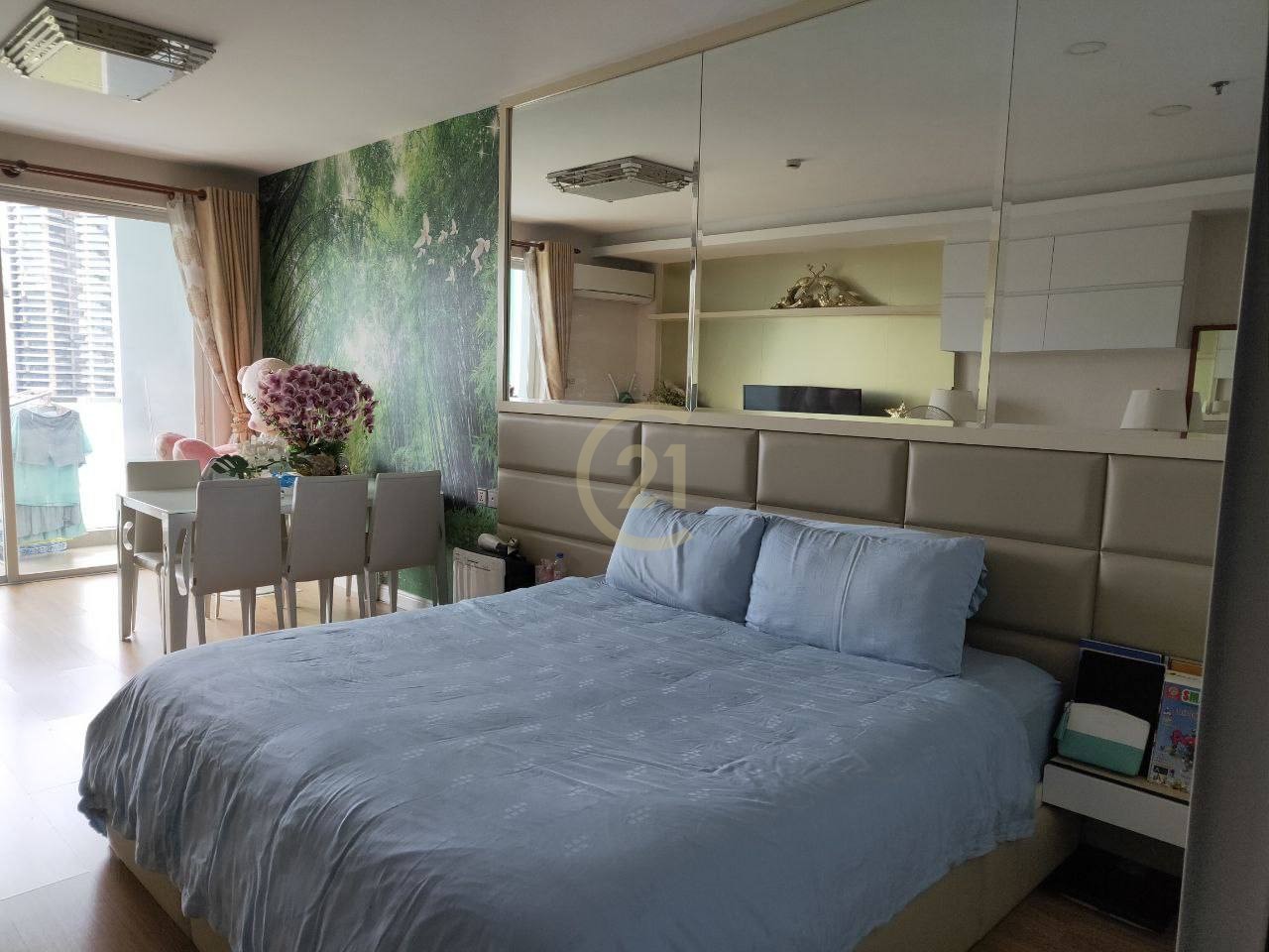 Condo for rent at Olympia City