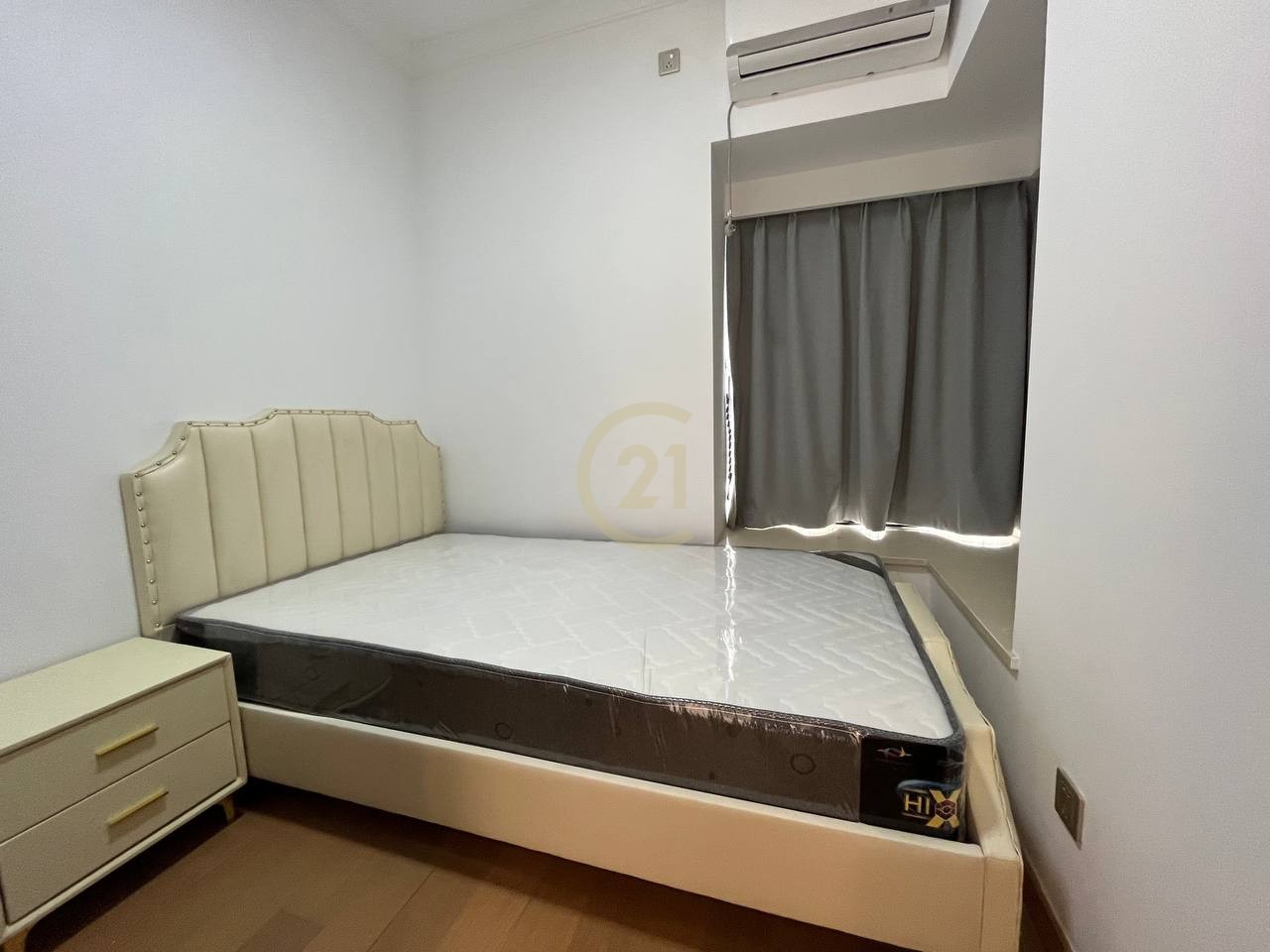 Condo 2 Bedroom for rent at R&F