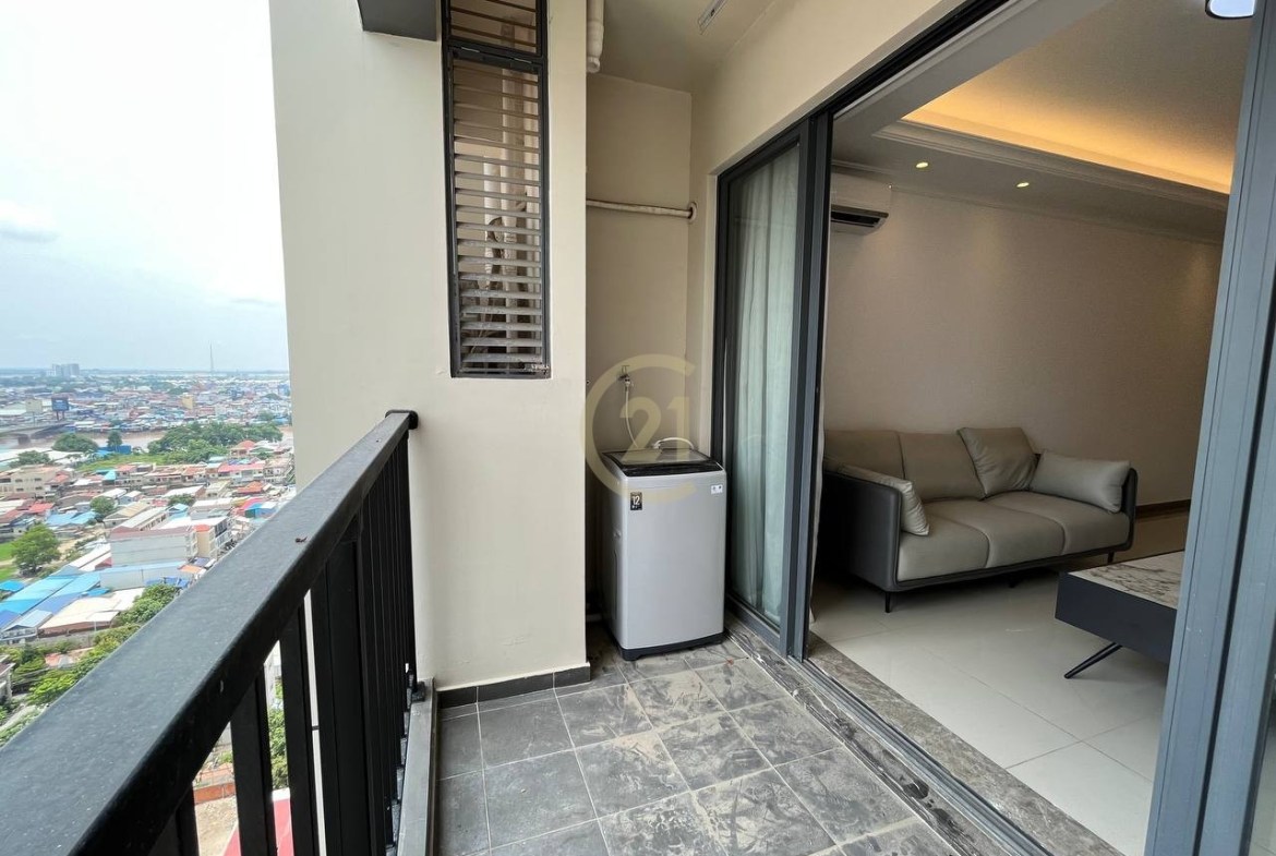 Condo 2 Bedroom for rent at R&F