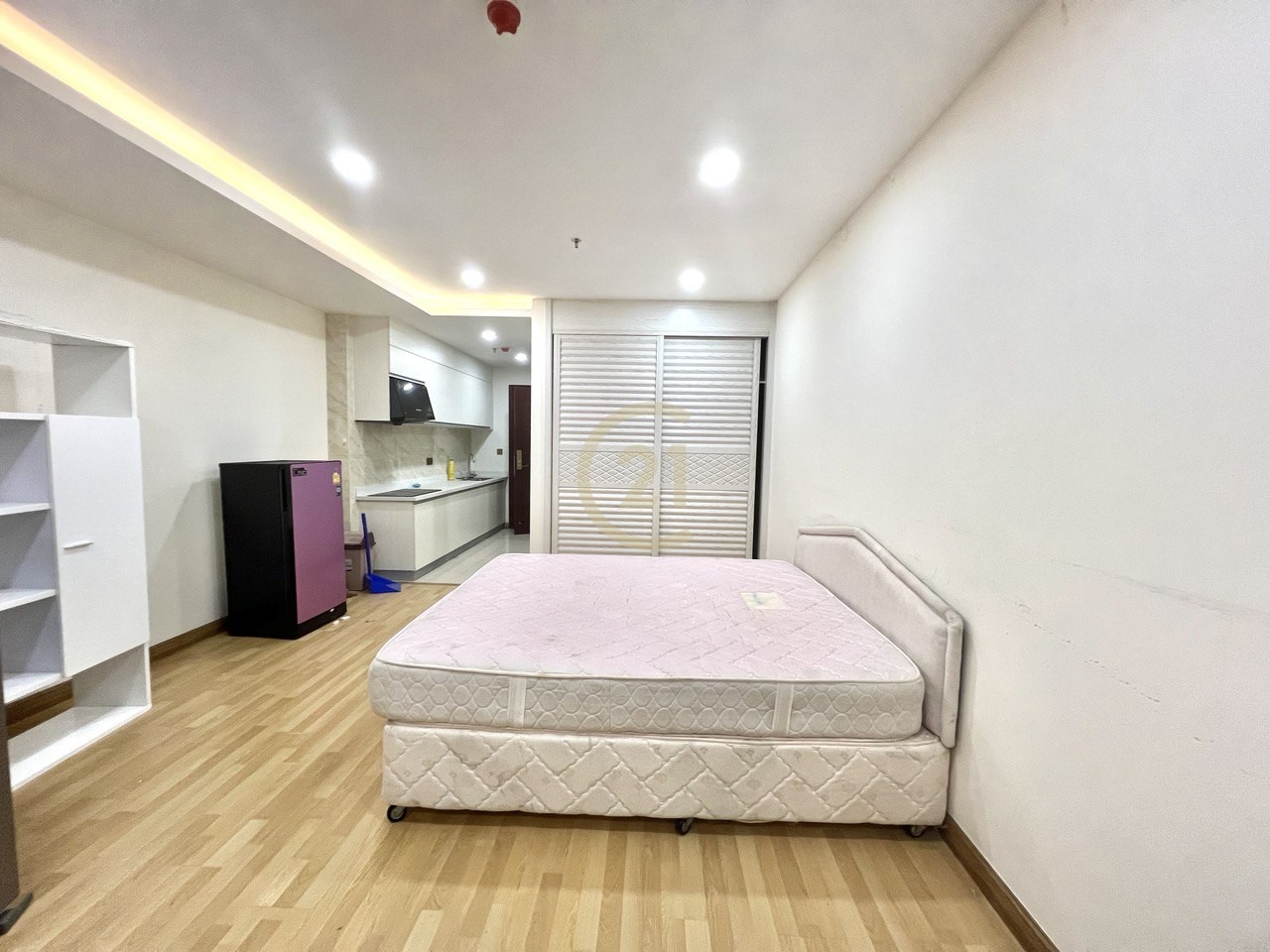 Studio Room Condo For rent at Olympia