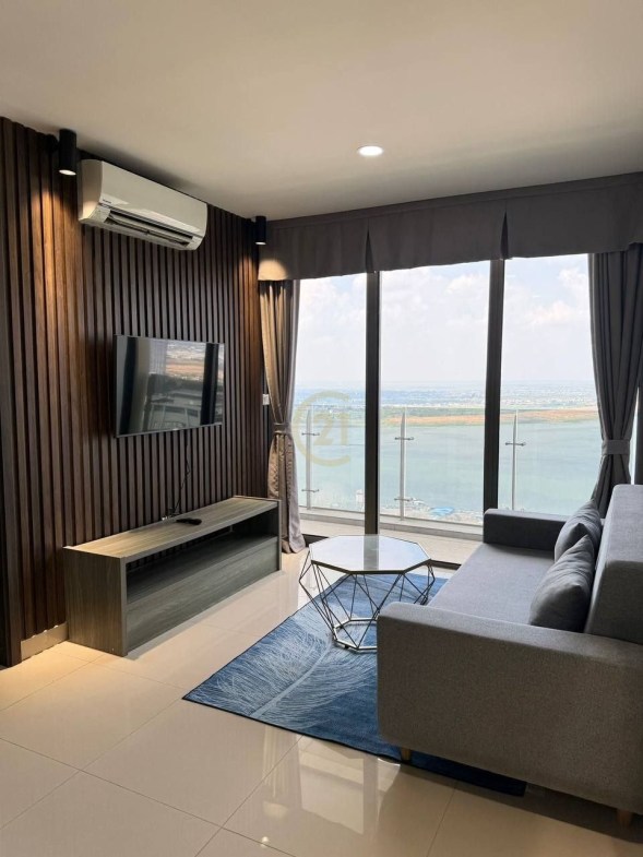 3 Bedroom Condo for Rent at The Peak