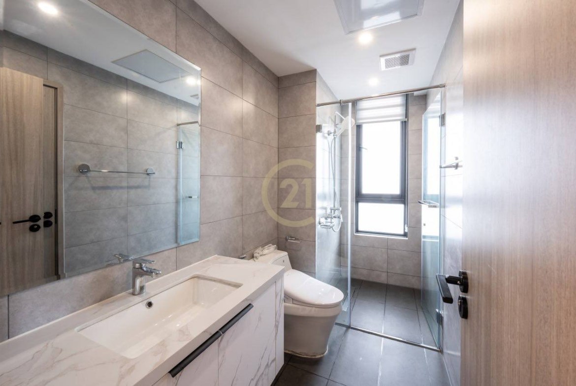 Nice Three Bedroom For Rent At BKK1