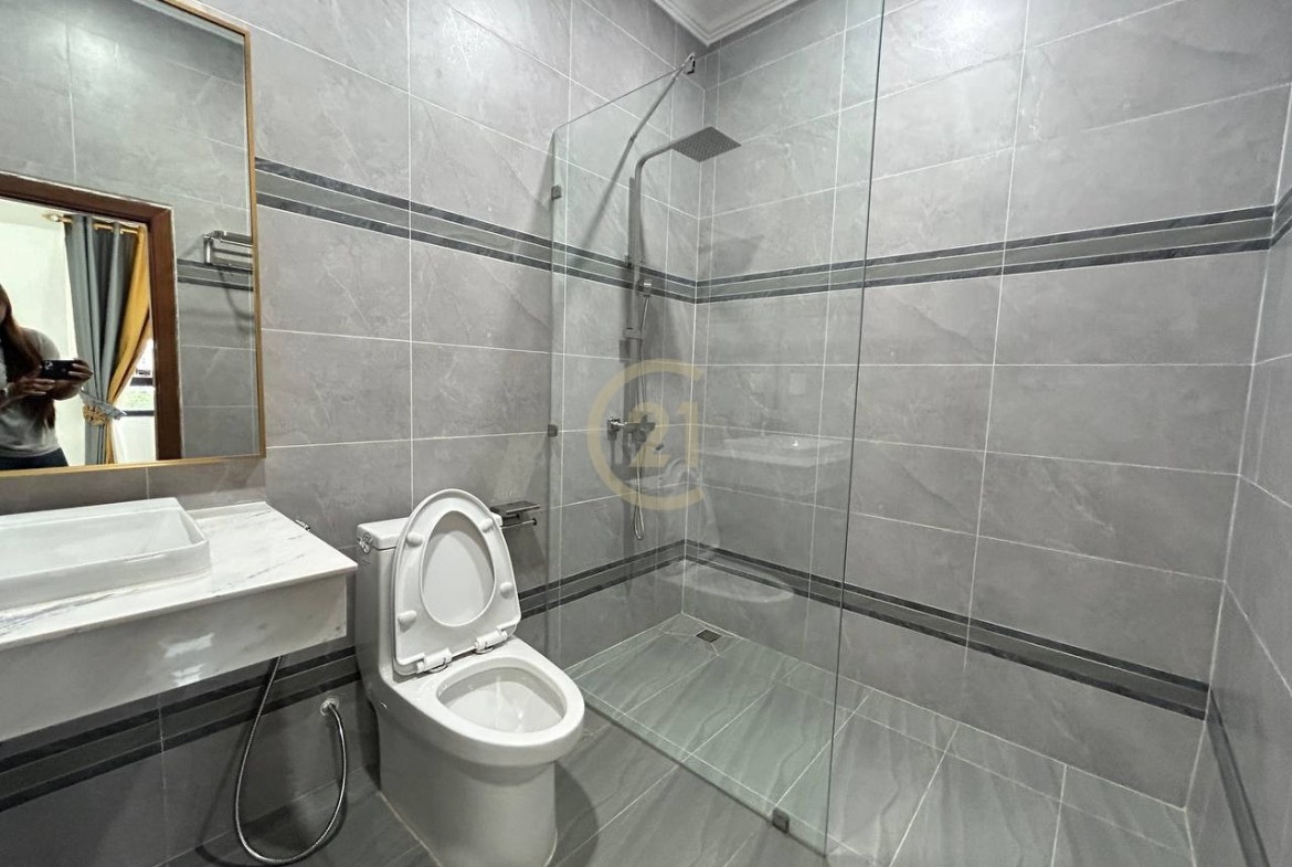 Nice Two Bedroom For Rent At BKK1