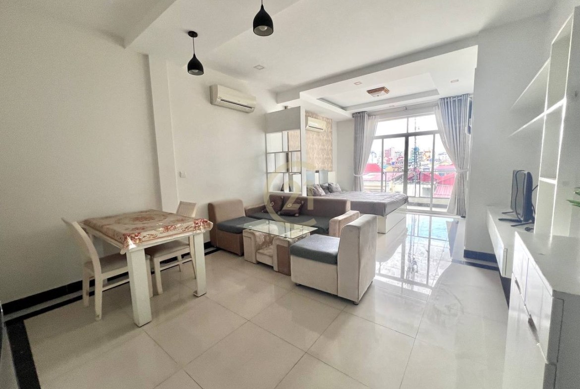 Brand New Studio Room for Rent at BKK3