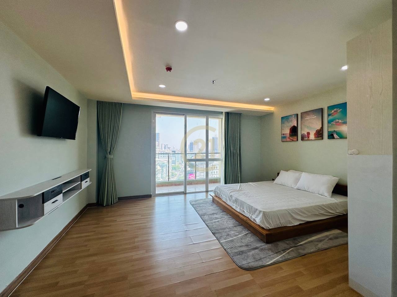 Nice Condo Studio Room For Rent At Olympic