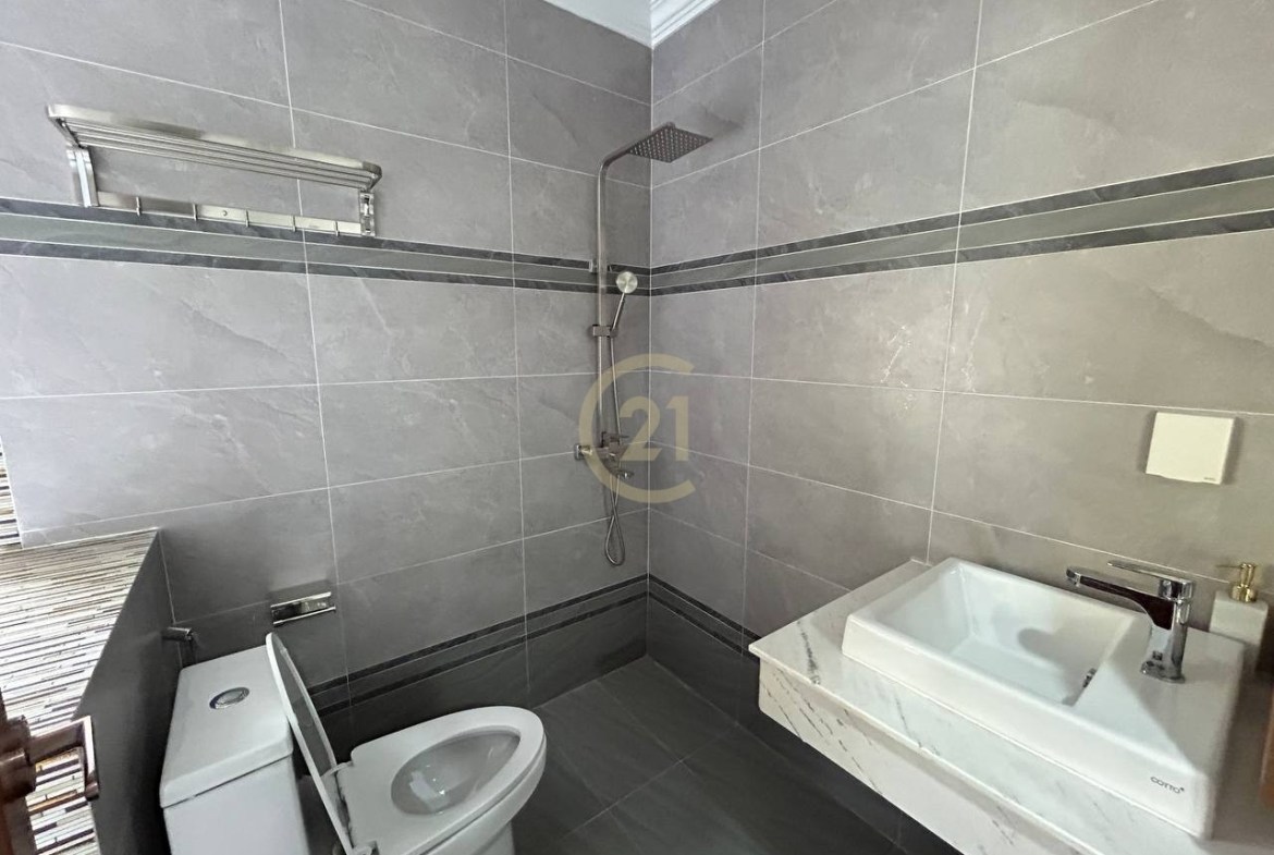 Penthouse 1 Bedroom for Rent at 7 Makara