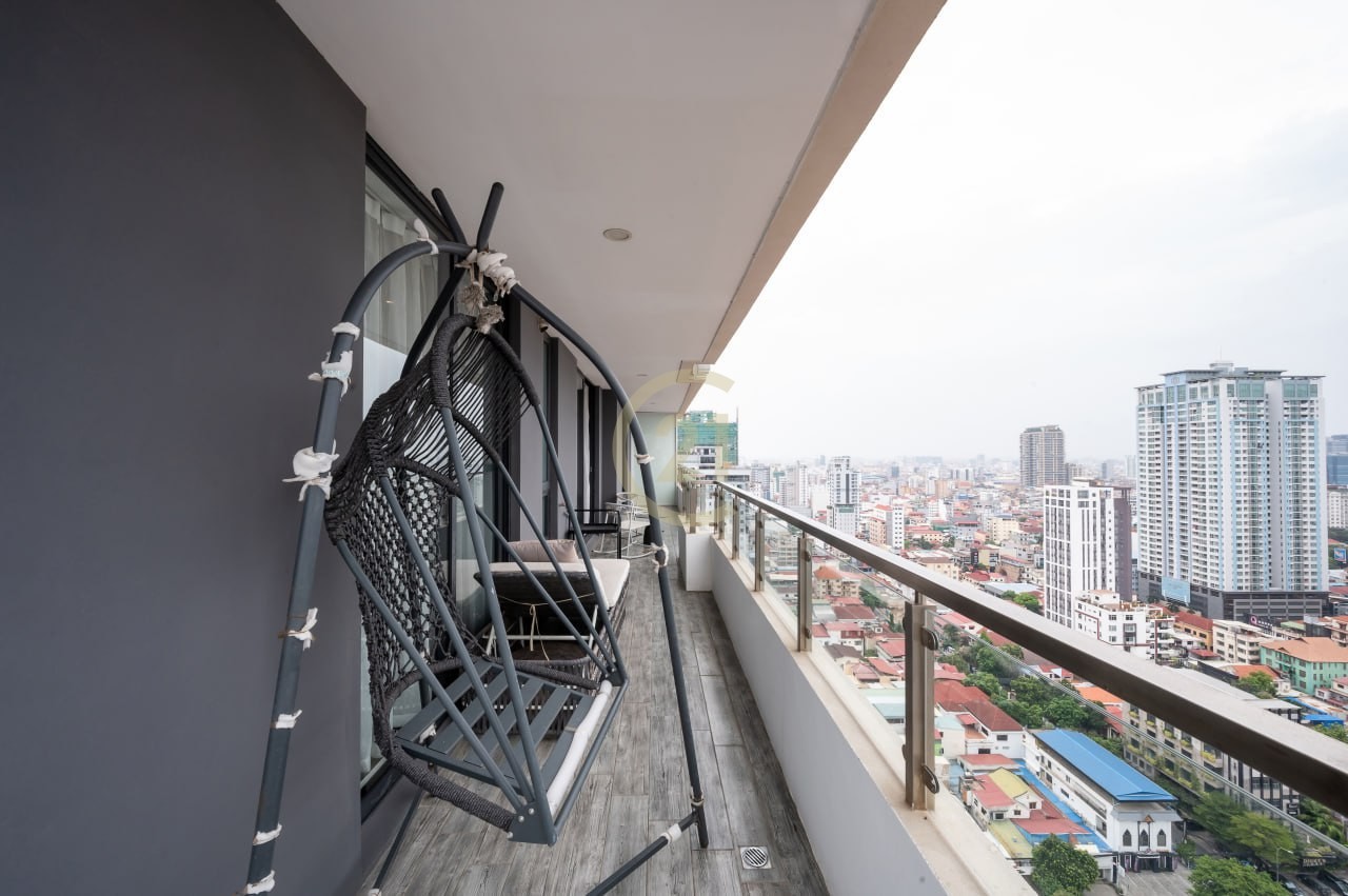 Nice Three Bedroom For Rent At BKK1