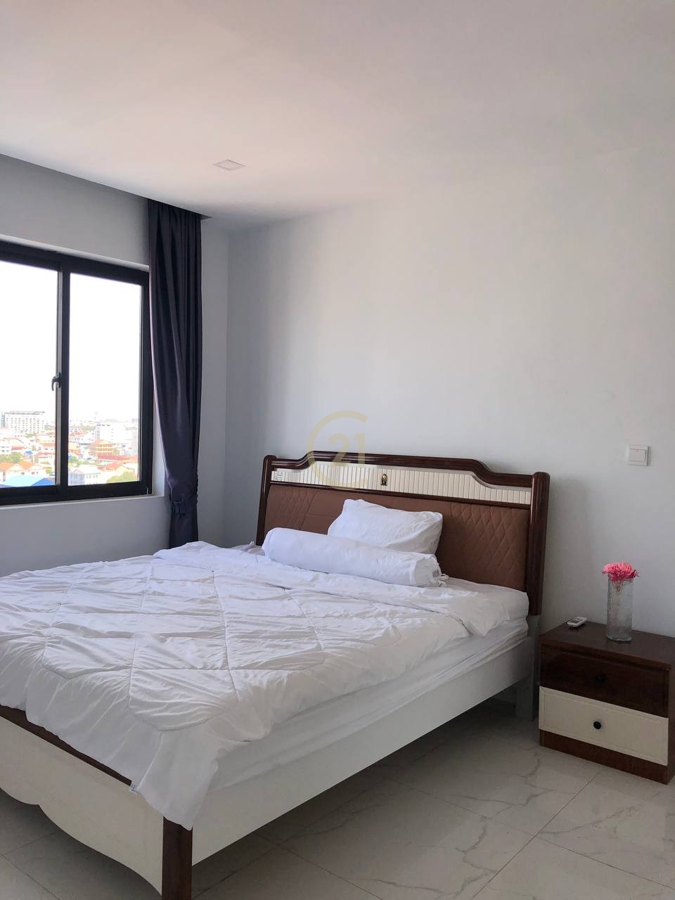 One Bedroom For Rent At Psar Derm Tkhov