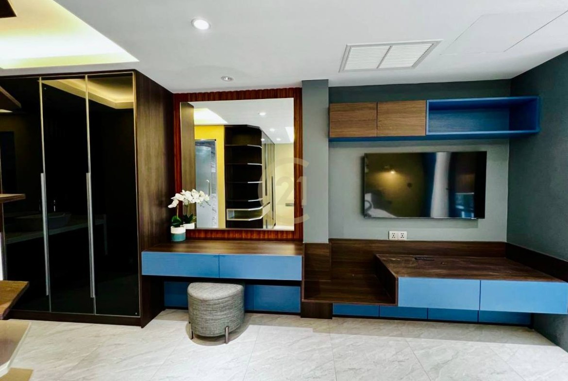 Nice Duplex Penthouse Three Bedroom For Rent At Tonle Bassac