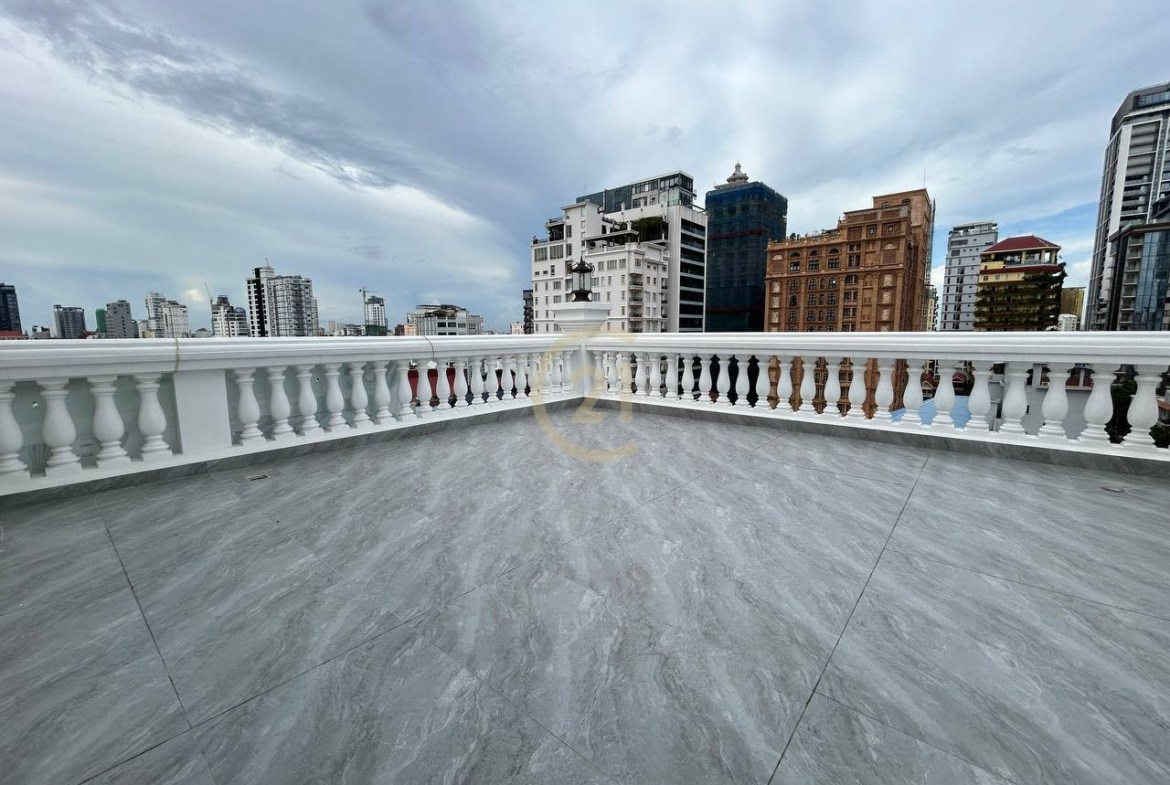 Penthouse 1 Bedroom for Rent at 7 Makara