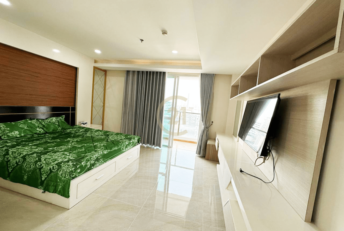Nice Studio Condo for Rent at 7 Makara