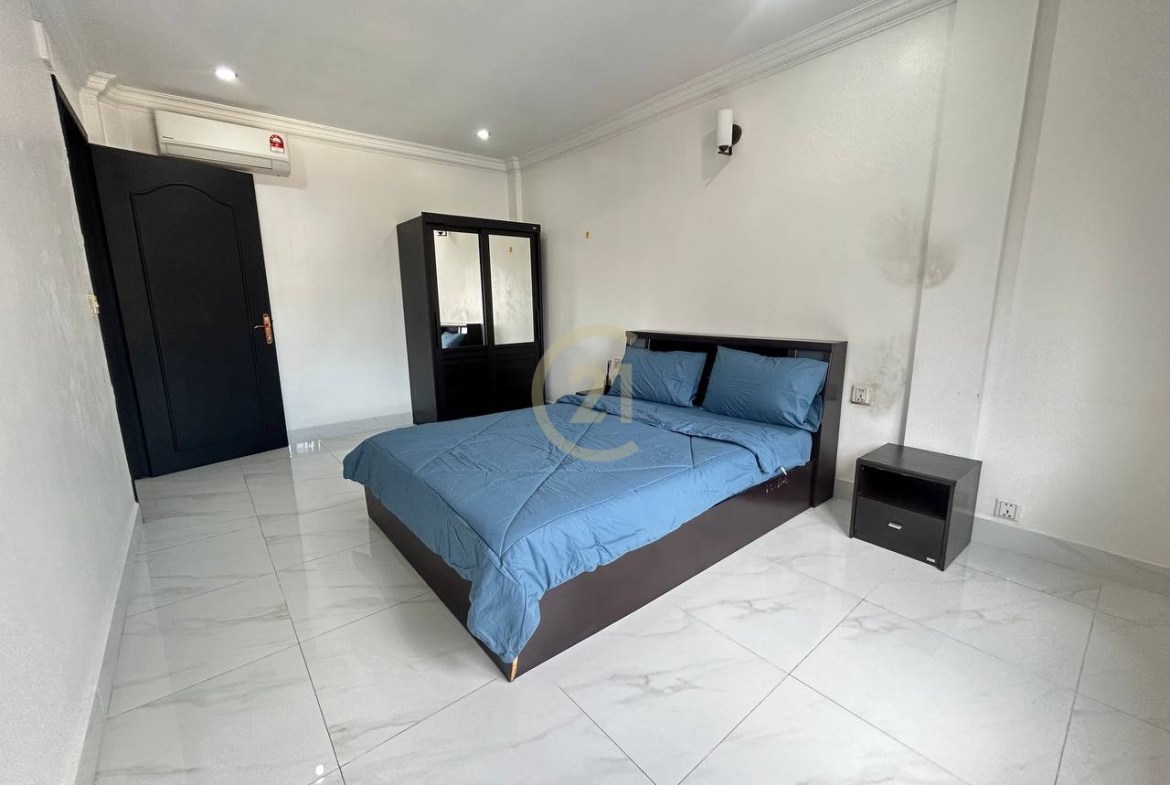 Nice 4 Bedroom For Rent At BKK1