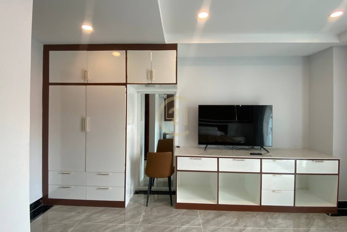 One Bedroom For Rent At BKK2