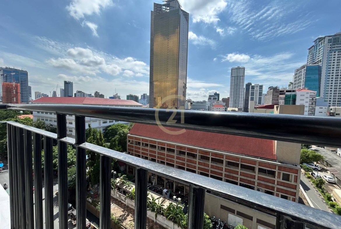 Stylish 1 Bedroom for Rent at BKK2
