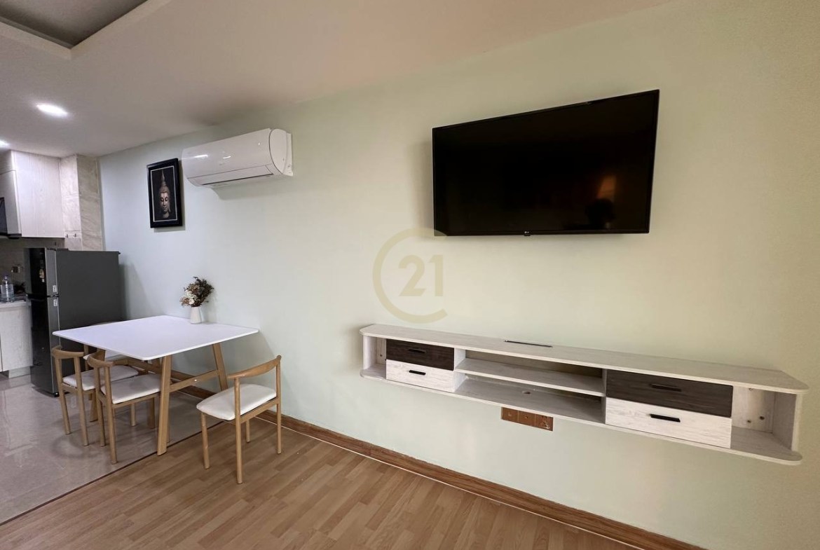 Nice Condo Studio Room For Rent At Olympic