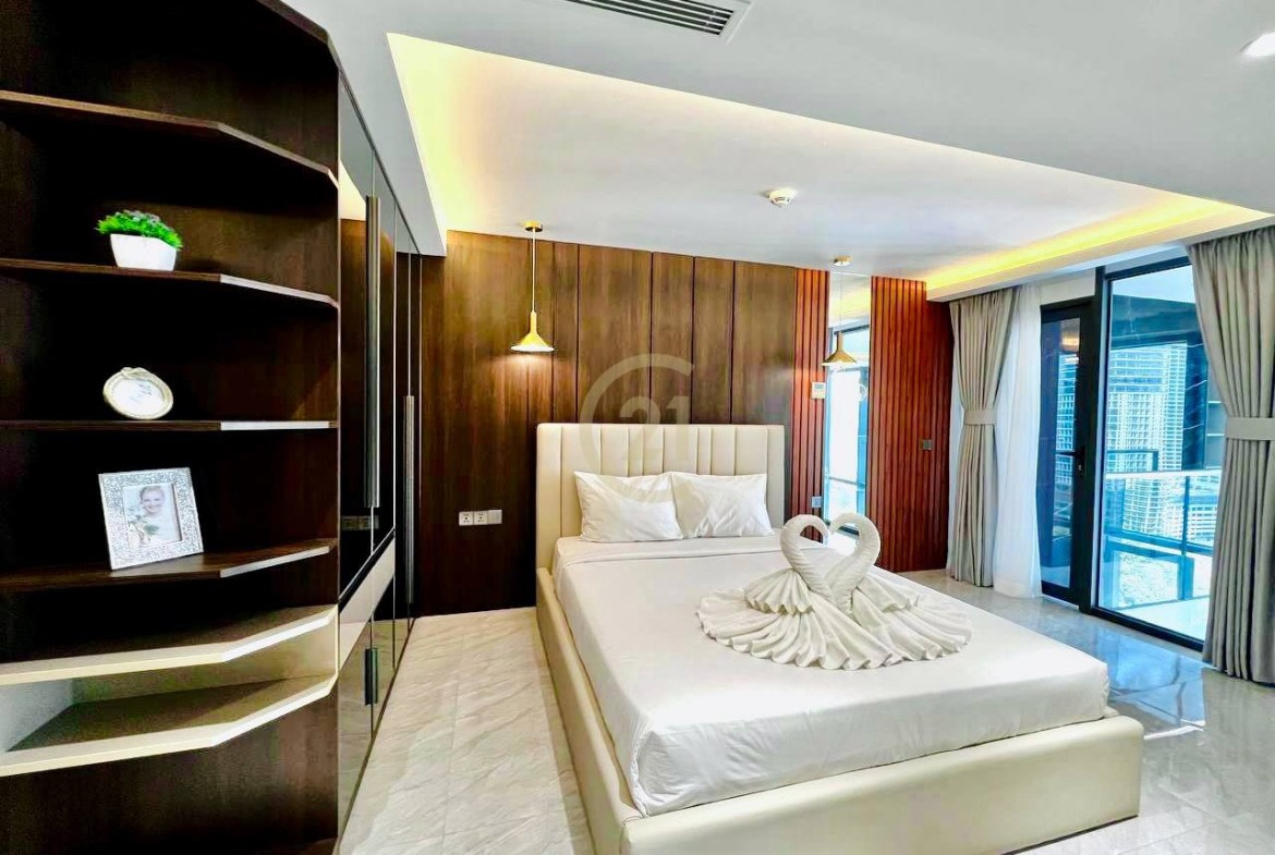 Nice Duplex Penthouse Three Bedroom For Rent At Tonle Bassac