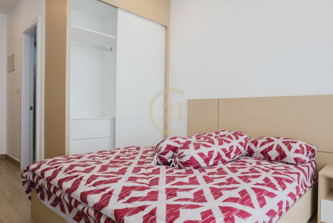 Studio Apartment for Rent Near Olympic