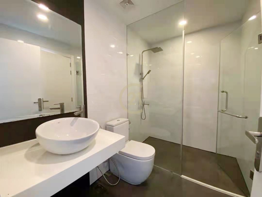 Studio Room Condo for Rent at BKK1