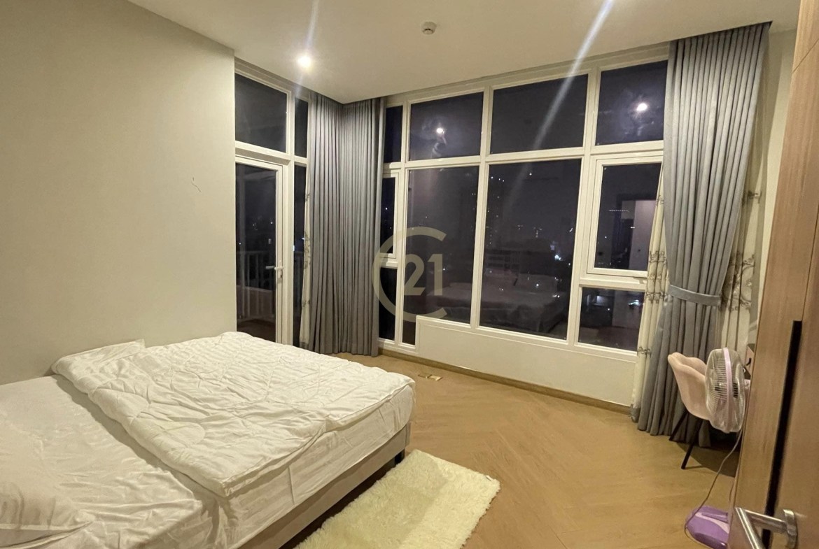 Special 2 Bedroom For Rent at BKK3