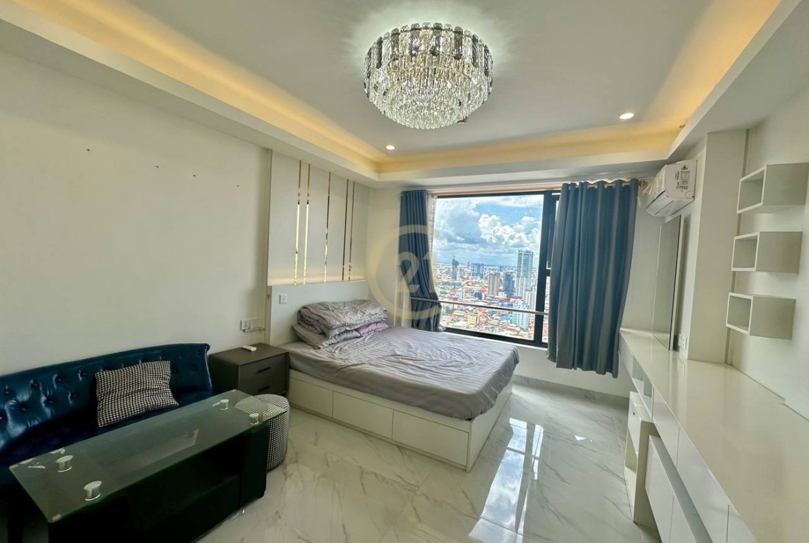 New Decoration Studio for Rent at BKK3